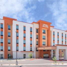 Hampton Inn & Suites Phoenix - East Mesa in Gilbert，位于吉尔伯特的酒店
