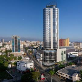 Embassy Suites by Hilton Santo Domingo，位于圣多明各的酒店