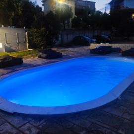 Summertime Apartments，位于克拉尼的酒店