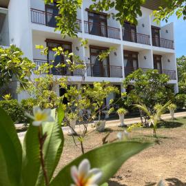 Amanda Beach Resort，位于帕西库达的酒店