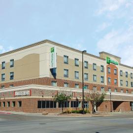 Holiday Inn Omaha Downtown - Waterpark by IHG