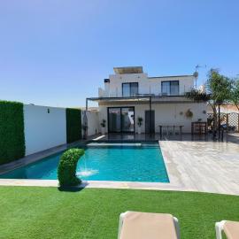 Chalet en Montellano (Sevilla)，位于蒙特利亚诺的酒店
