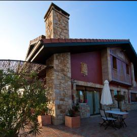 Hotel Katxi,位于莫尔加的酒店