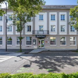 Logis Hotel des Ducs，位于阿朗松的酒店