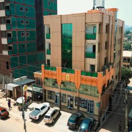 New Heaven Hôtel，位于雅温得的酒店