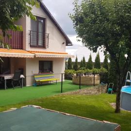 Chatička na Lipce, Železné hory, Sečská přehrada，位于Horní Bradlo的酒店