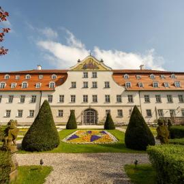 Schloss Lautrach，位于劳特拉赫的酒店