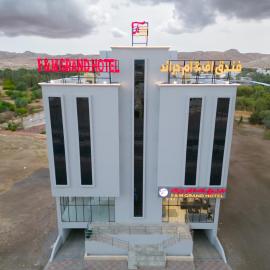 F&M Grand Hotel,位于伊卜里的酒店