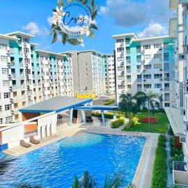 Davao Condo 2BR Pool Wifi Netflix，位于达沃市的酒店