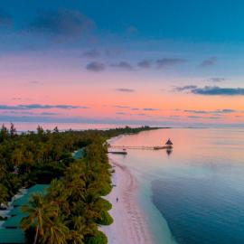 Canareef Resort Maldives，位于Meedhoo的酒店