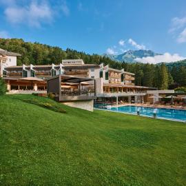 Grand Hotel Terme Di Comano，位于科马诺泰梅的酒店