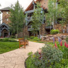 Bachelor Gulch Village by Vail Resorts，位于埃文的酒店