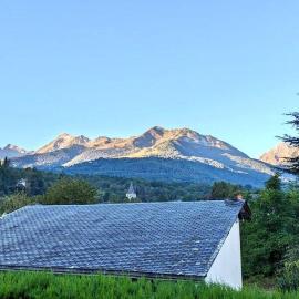 Cozy Appartement avec vue sur montagne，位于Bourisp的酒店