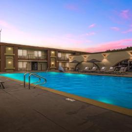 Best Western Roseville Inn,位于罗斯维尔的酒店