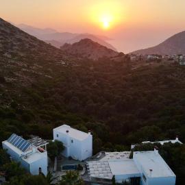 Mourtzanakis Residence - Traditional Eco Hotel in Achlada，位于Achlada的酒店