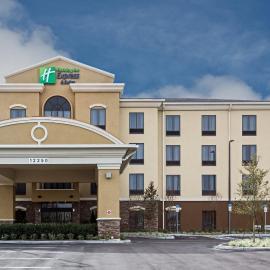 Holiday Inn Express Hotel & Suites Orlando East-UCF Area by IHG，位于奥兰多的酒店