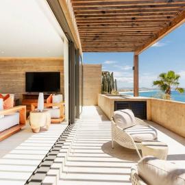 Stunning Oceanview Condo，位于圣何塞德尔卡沃的酒店