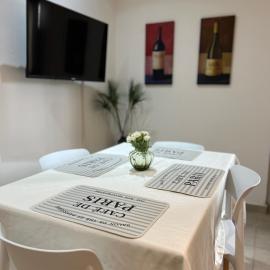 Luminoso departamento céntrico，位于科连特斯的酒店