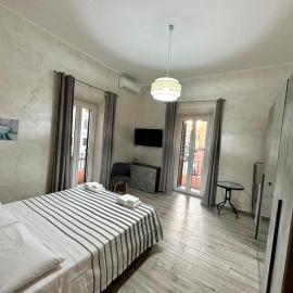 NEWHOUSE ANTHIUM - Family Suite Central Anzio Near Sea，位于安齐奥的酒店