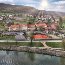 Stará střelnice Hranice，位于赫拉尼采的酒店