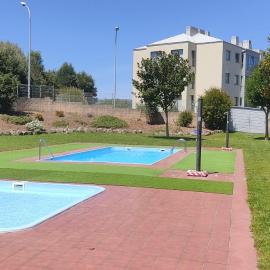 Piso en Rías Bajas con piscina RIANXO，位于Rianjo的酒店