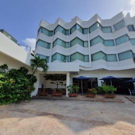 Hotel Plaza Cozumel，位于科苏梅尔的酒店
