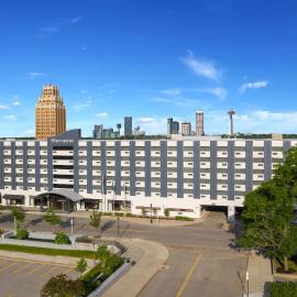 Sheraton Niagara Falls，位于尼亚加拉瀑布的酒店
