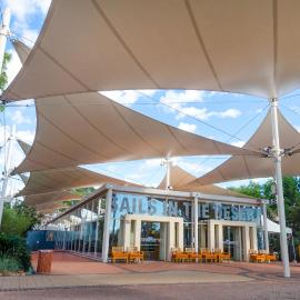 Sails in the Desert，位于艾尔斯岩的酒店