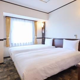 Toyoko Inn Narita Airport Honkan，位于成田的酒店