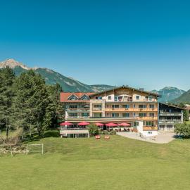 Hotel Föhrenhof,位于施坦察赫的酒店