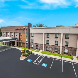 Hampton Inn Winter Haven，位于温特黑文的酒店