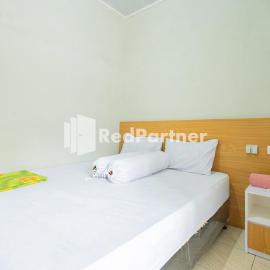 Atiq Homestay Syariah Mitra RedDoorz，位于西冷的酒店