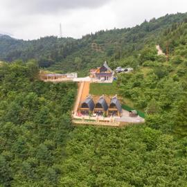 Kartal Tepesi Bungalov & Restaurant，位于特拉布宗的酒店
