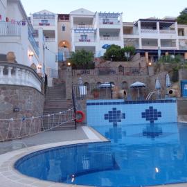 KTM Sunny Villas，位于波罗斯的酒店