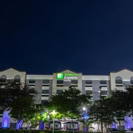 Holiday Inn Express and Suites Fort Lauderdale Airport West by IHG，位于戴维的酒店