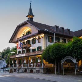 FLÜHLI Hotel Kurhaus，位于弗拉里的酒店
