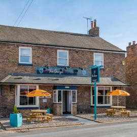 The George Country Inn, Wath，位于Wath的酒店