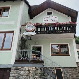 Gästehaus-Pension Familie Dwars，位于斯皮茨的酒店