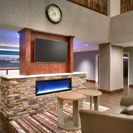 Hampton Inn & Suites Pocatello，位于波卡特洛的酒店