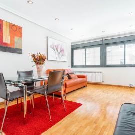 Apartamento con garaje，位于卢安科的酒店