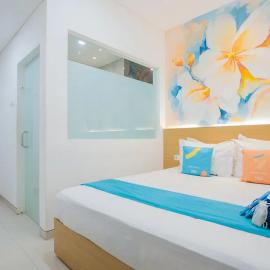 Sans Hotel Box Mansion Surabaya by RedDoorz，位于Wonokitri 2的酒店
