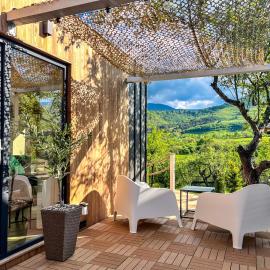 Elysian Fields - Tiny House 'Evergreen'，位于Sadu的酒店