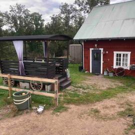 Mysigt boende på landet nära naturen，位于Ödeshög的酒店