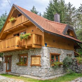 Vacation house Kula，位于Jasenak的酒店