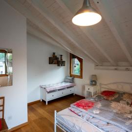Zimmer mit eigenem Badezimmer，位于奈福尔斯的酒店