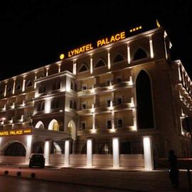 LYNATEL PALACE，位于瓦尔格拉的酒店