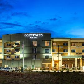 Courtyard by Marriott Somerset，位于萨默塞特的酒店