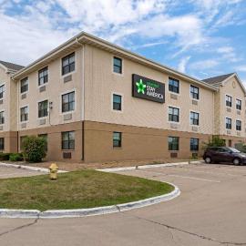 Extended Stay America Select Suites - Des Moines - Urbandale，位于克莱夫的酒店