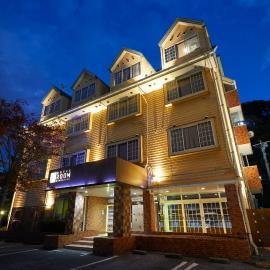 ROOM Sodegaura，位于Sodegaura的酒店