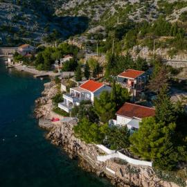 Kuća za odmor SeaHouse，位于卡尔卢巴格的酒店